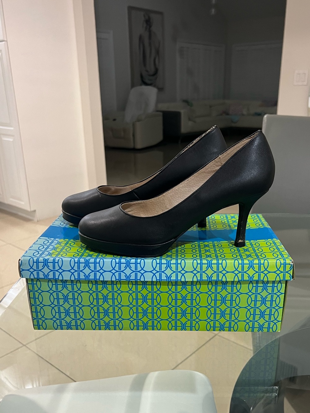 Classic Black Platform Pumps/ high heels- Women's size 8.5